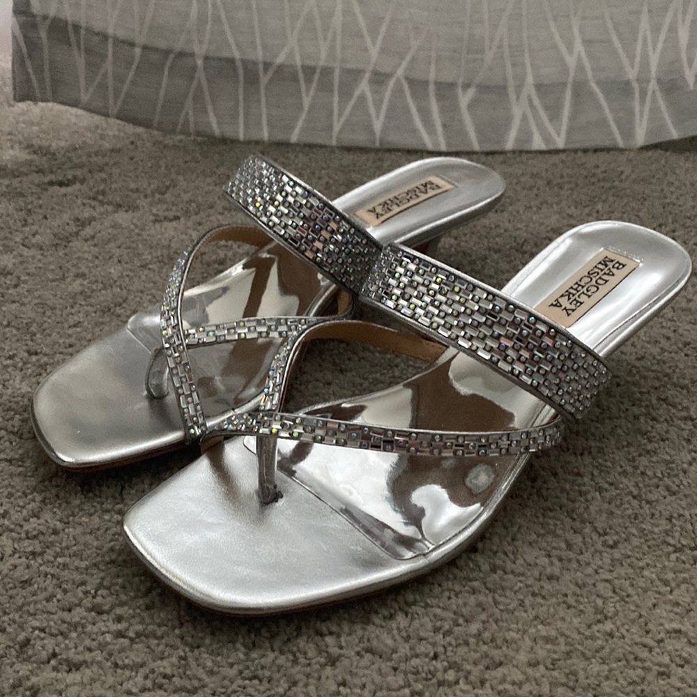 NWOT Silver Badgley Mischka Heeled Sandals Size 7.5